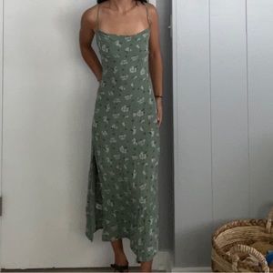 Leith Floral Sage Green Midi Dress